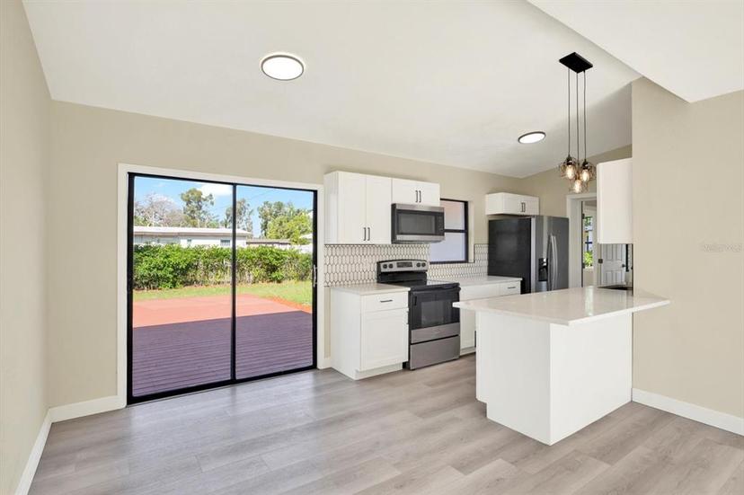 Picture of 4379 Porpoise Drive Se, St Petersburg FL 33705