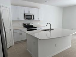 Picture of 6413 Fairmont Lane, Palmetto, FL 34221