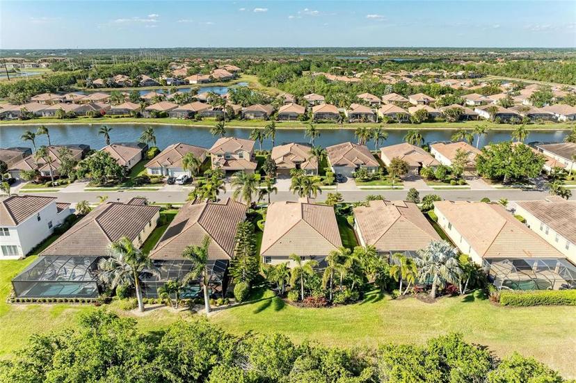 Picture of 135 River Enclave Court, Bradenton FL 34212