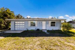 Picture of 203 Peacock Lane Unit B, Holmes Beach, FL 34217