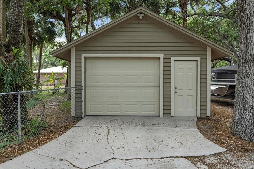 Picture of 405 E Hall Road, Merritt Island FL 32953