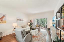 Picture of 18187 Paradise Point Drive, Tampa, FL 33647