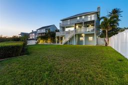 Picture of 13936 Harbor View Drive, Seminole, FL 33776
