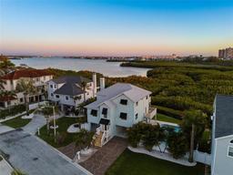 Picture of 13936 Harbor View Drive, Seminole, FL 33776