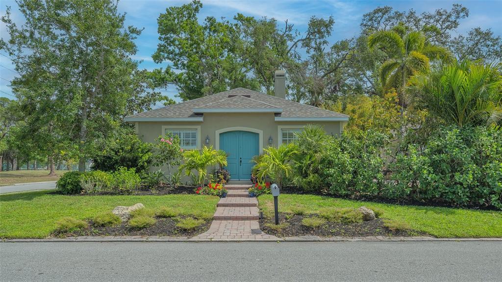 Picture of 640 N Osprey Avenue, Sarasota, FL 34236
