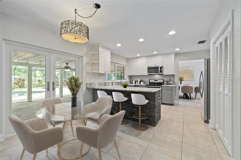 Picture of 13307 Meadowwood Court, Tampa FL 33618