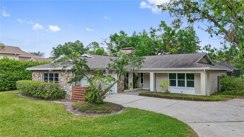 Picture of 13307 Meadowwood Court, Tampa FL 33618