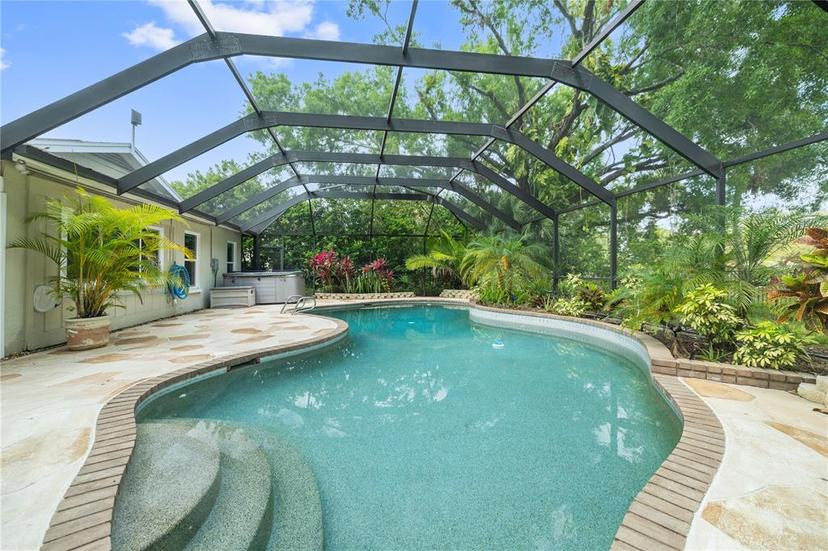 Picture of 13307 Meadowwood Court, Tampa FL 33618