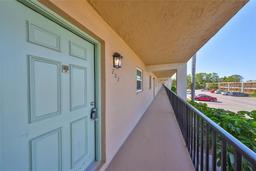 Picture of 12300 Park Boulevard Unit 202, Seminole, FL 33772