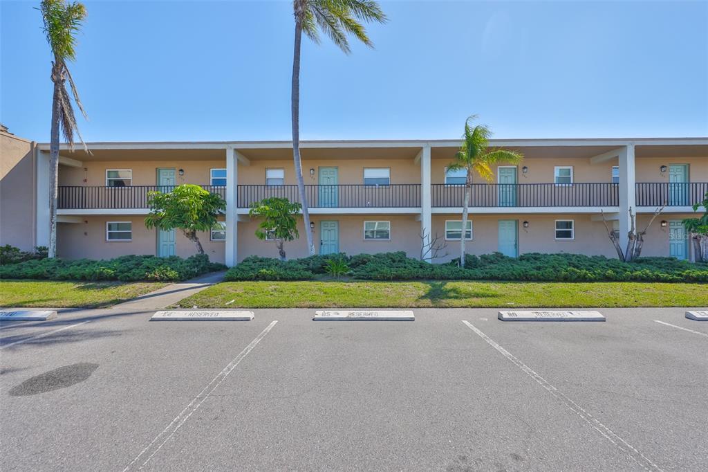 Picture of 12300 Park Boulevard Unit 202, Seminole, FL 33772