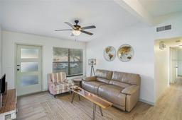 Picture of 10111 N Ola Avenue, Tampa, FL 33612