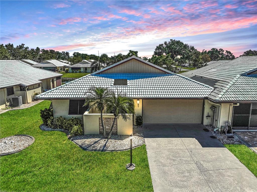 Picture of 131 Sandstone Circle, Venice, FL 34293