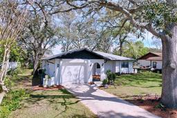 Picture of 2004 Nobleton Avenue, Spring Hill, FL 34608
