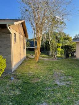 Picture of 1937 Suzanne Lane, Lakeland, FL 33813