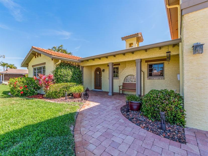 Picture of 1140 81St Street S, St Petersburg FL 33707