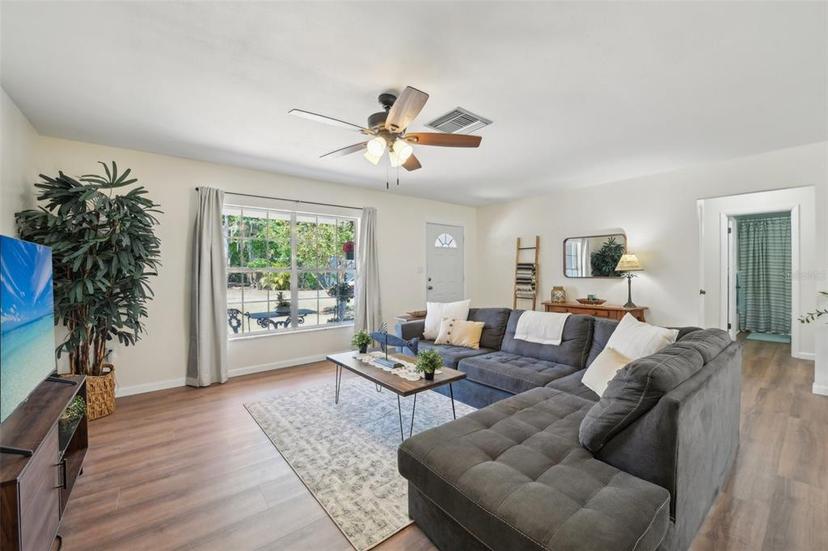 Picture of 1125 Hillcrest Court, Eustis FL 32726