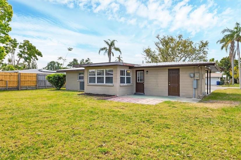 Picture of 2105 Lee Lane, Sarasota FL 34231