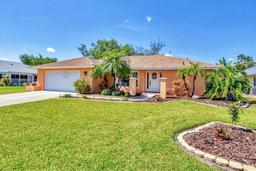 Picture of 3287 Meadow Run Circle, Venice, FL 34293