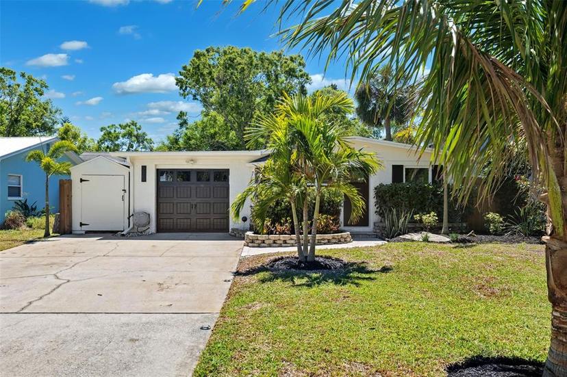Picture of 225 Ontario Avenue, Crystal Beach FL 34681