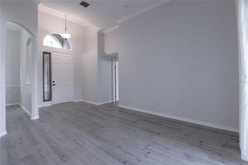 Picture of 2707 Abbey Grove Drive, Valrico FL 33594