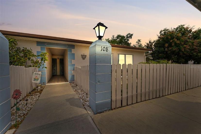 Picture of 1318 Moreland Drive Unit 108, Clearwater FL 33764
