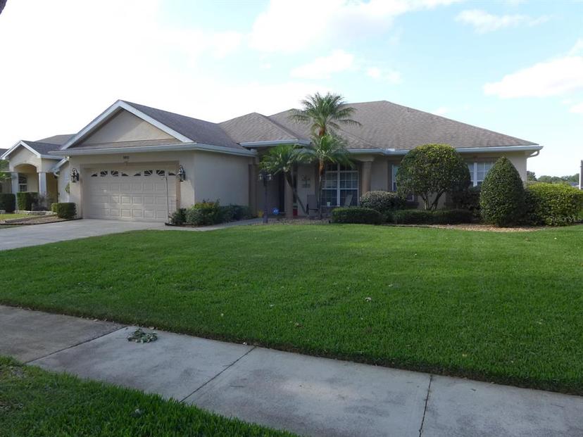 Picture of 9852 Spring Lake Drive, Clermont FL 34711