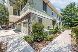Picture of 5714 Kingletsound Place, Lithia, FL 33547