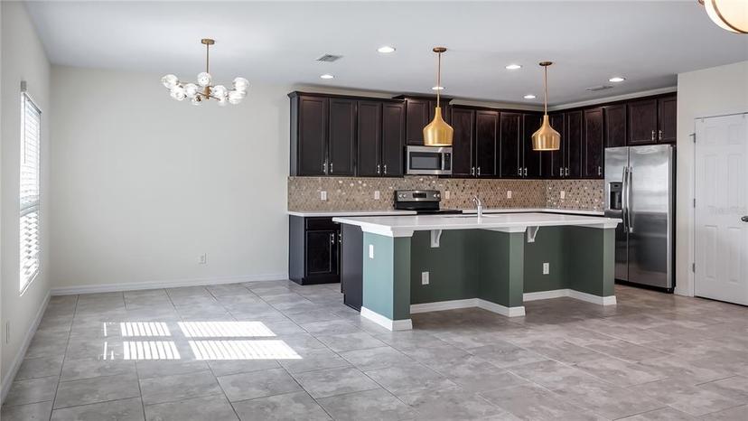 Picture of 118 Green Branch Boulevard, Groveland FL 34736