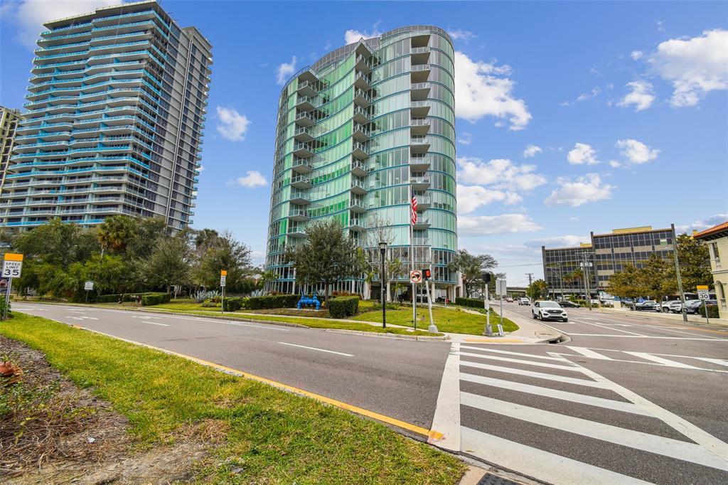 Picture of 2900 W Bay To Bay Boulevard Unit 902, Tampa, FL 33629