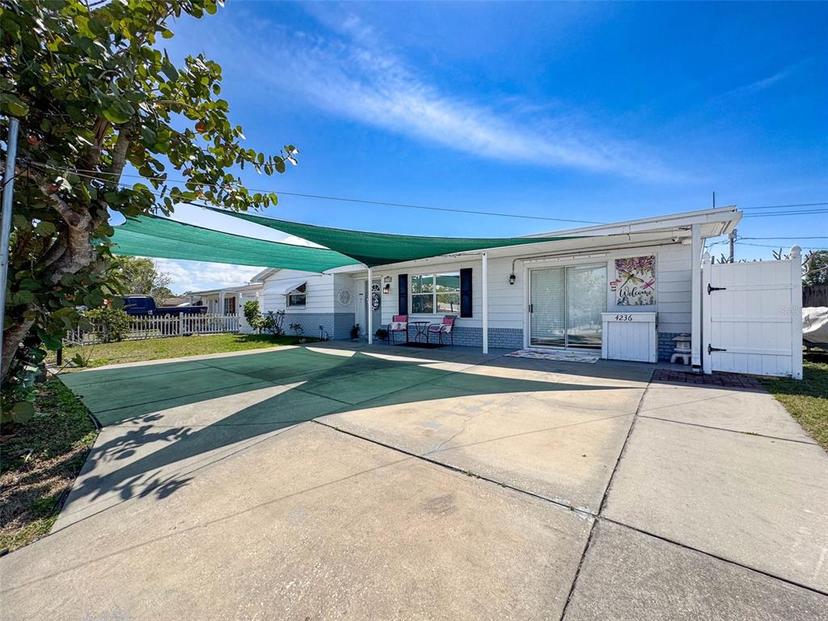 Picture of 4236 Beacon Square Drive, Holiday FL 34691