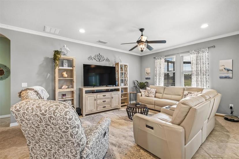 Picture of 11327 Emerald Shore Drive, Riverview FL 33579