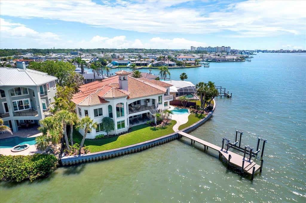 Picture of 5630 Bayview Drive, Seminole, FL 33772