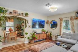 Picture of 2708 5Th Street S, St Petersburg, FL 33705