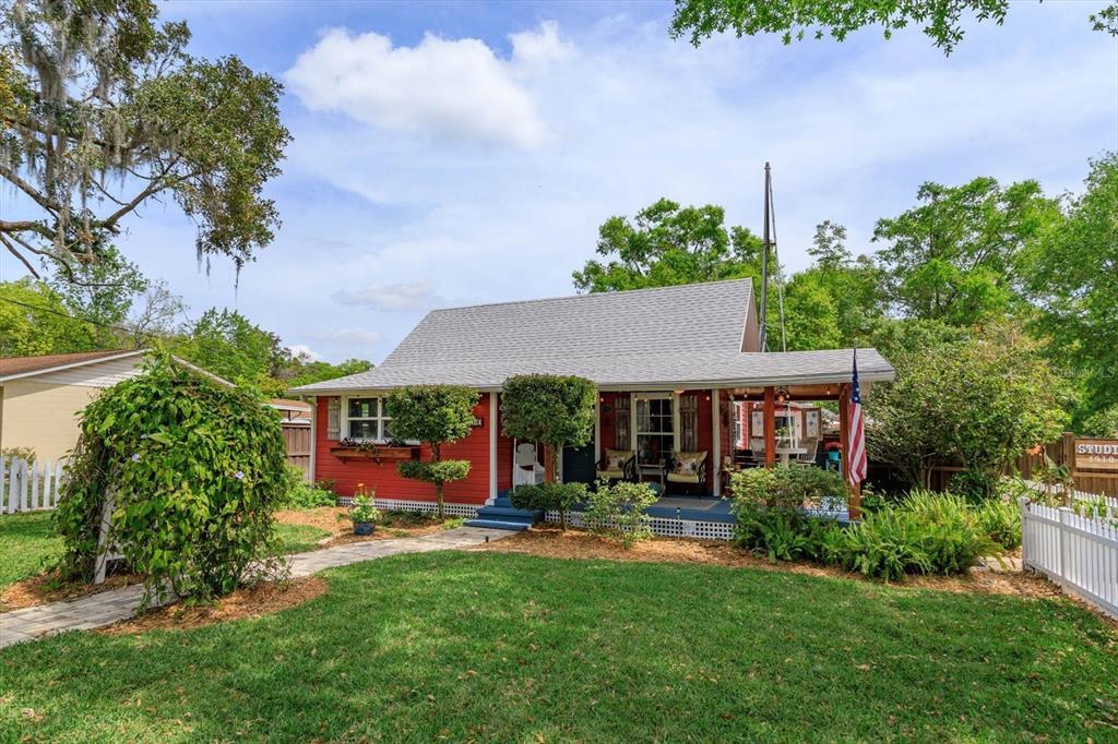 Picture of 1010 N Clayton Street, Mount Dora, FL 32757