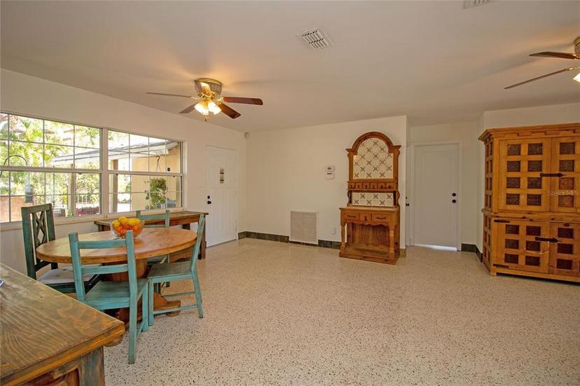 Picture of 1930 Almeria Way S, St Petersburg FL 33712