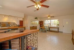 Picture of 1930 Almeria Way S, St Petersburg, FL 33712
