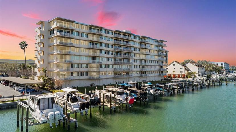 Picture of 223 Island Way Unit 2C, Clearwater Beach FL 33767