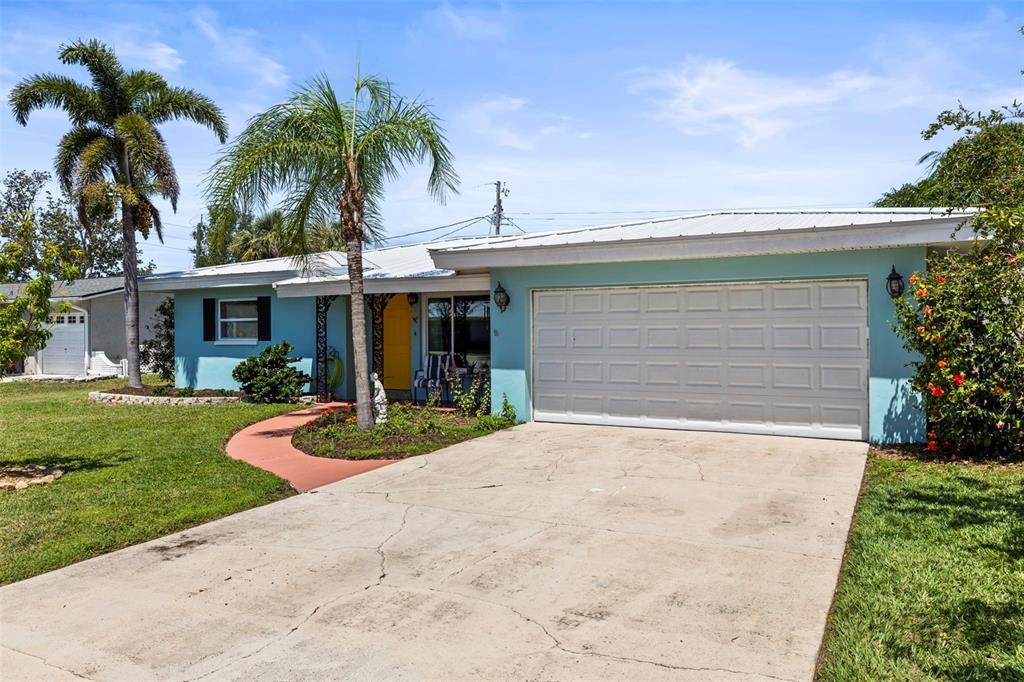 Picture of 13979 Barbados Drive, Seminole, FL 33776