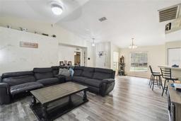 Picture of 3874 W Eunice Drive, Dunnellon, FL 34433