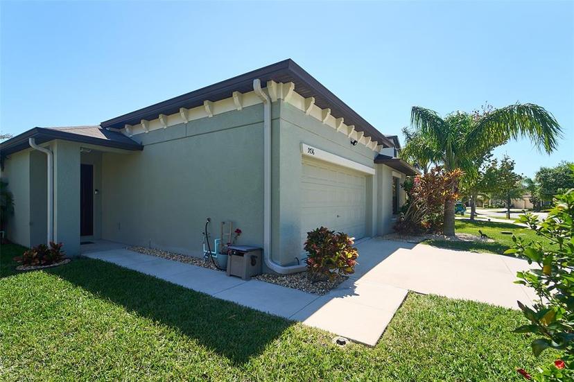 Picture of 9736 Sage Creek Drive, Ruskin FL 33573