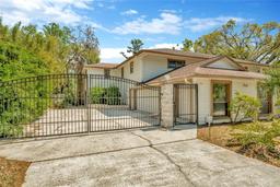 Picture of 1401 N Riverhills Drive, Temple Terrace, FL 33617