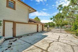 Picture of 1401 N Riverhills Drive, Temple Terrace, FL 33617