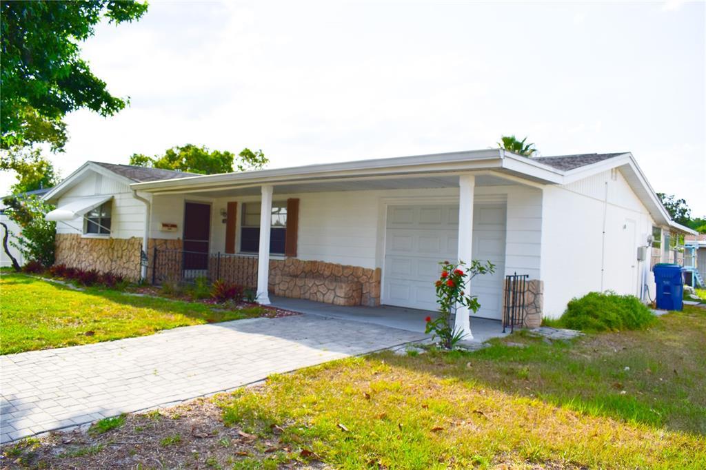 Picture of 7435 Hollyridge Drive, New Port Richey, FL 34653