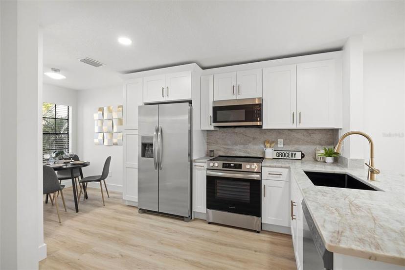 Picture of 4146 Brentwood Park Circle, Tampa FL 33624