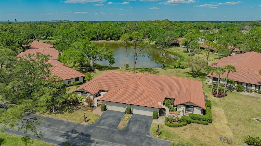 Picture of 7269 Golf Pointe Way, Sarasota, FL 34243