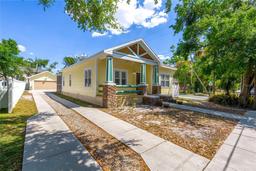 Picture of 7701 N Dartmouth Avenue, Tampa, FL 33604