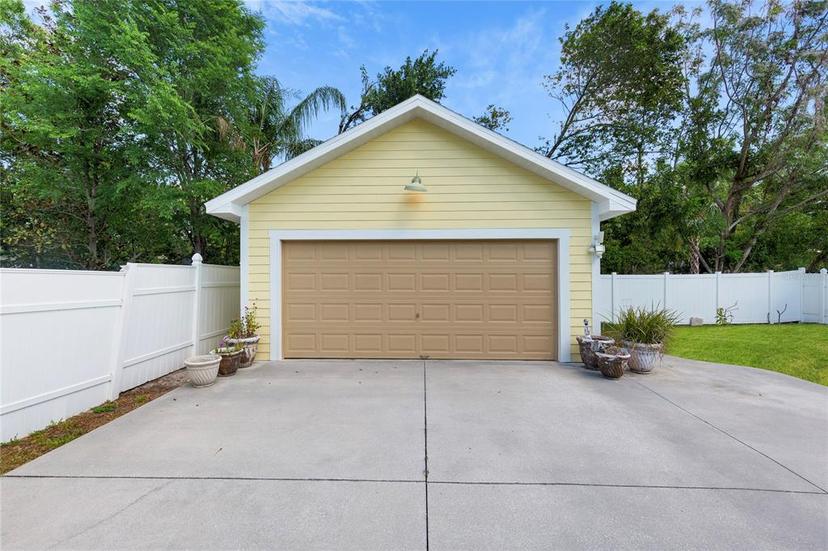 Picture of 7701 N Dartmouth Avenue, Tampa FL 33604