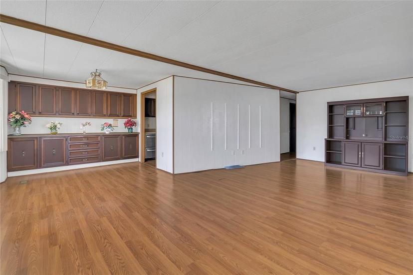 Picture of 1112 Elkhart Circle, Tavares FL 32778