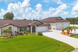 Picture of 11101 Sandrift Avenue, Englewood, FL 34224