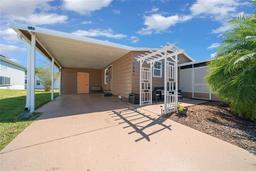 Picture of 1541 Doral Circle, Lady Lake, FL 32159